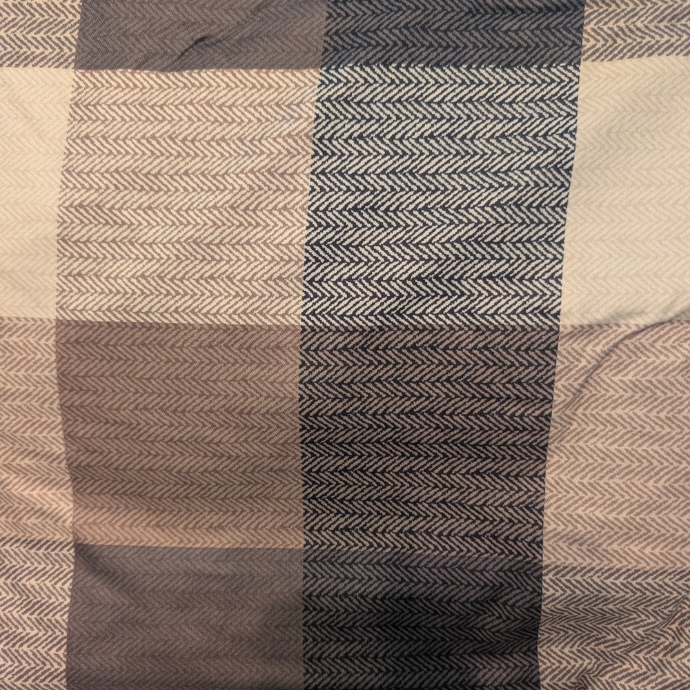 Madison Park Herringbone Duvet Cover Set - Black and Tan - Picture 3 of 3